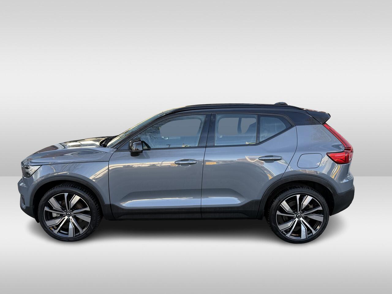 Volvo XC40 Recharge P8 AWD R-Design | Premium Audio by Harman Kardon | Apple Carplay/Android Auto |