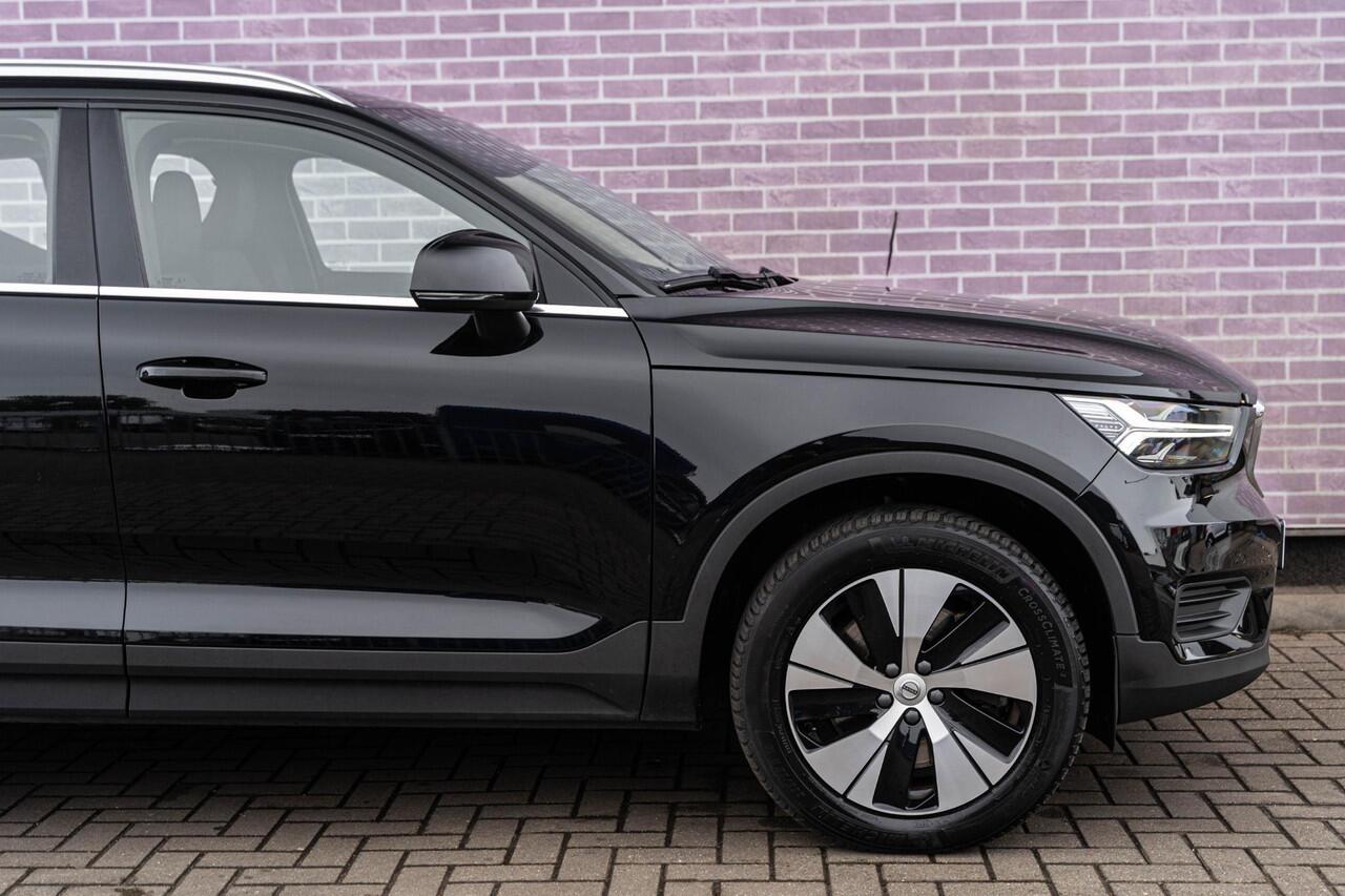 Volvo XC40 T4 Recharge Inscription | Schuif/Kanteldak | Parkeercamera | Cruise Control | Keyless Entry | Climate Control | Carplay | Volvo On Call |