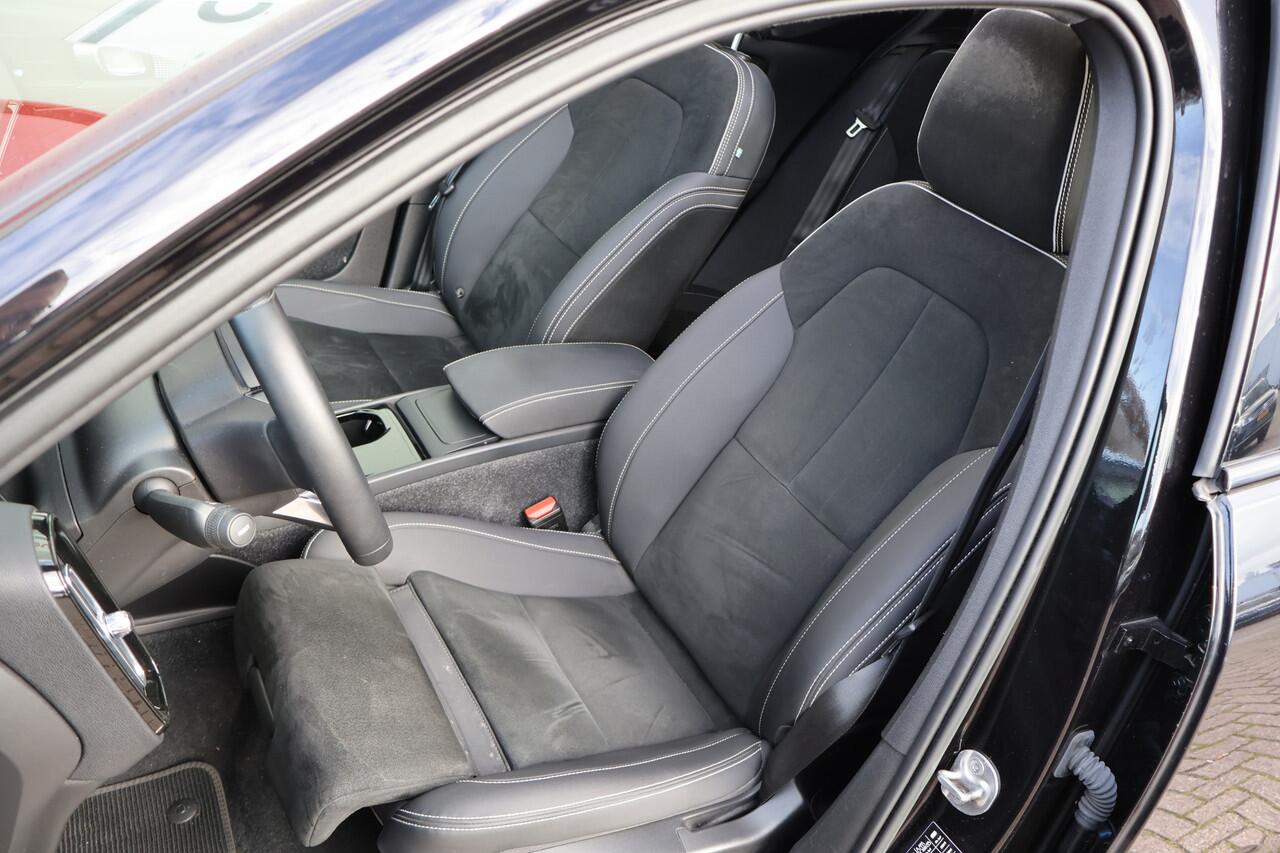 Volvo XC40 Recharge Pro | Origineel NL | Dealer Onderhouden | Panoramadak | 360° Camera | Harman/Kardon | ACC |