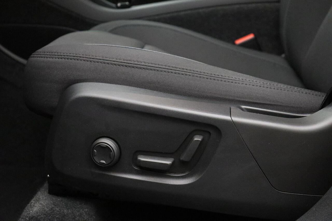 Volvo XC40 1.5 T4 Recharge Inscription 2022 Panoramadak | Carplay | Camera | Adaptive cruise | Memory | Stuurverwarming | Stoelverwarming | Bluetooth | Voorruit verwarming | PDC | Elektrische achterklep