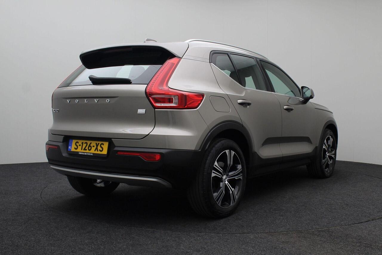 Volvo XC40 1.5 T4 Recharge Inscription 2022 Panoramadak | Carplay | Camera | Adaptive cruise | Memory | Stuurverwarming | Stoelverwarming | Bluetooth | Voorruit verwarming | PDC | Elektrische achterklep