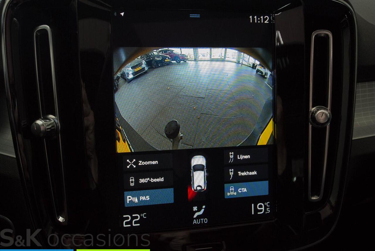 Volvo XC40 1.5 T4 Recharge panoramadak 360cam Trekhaak
