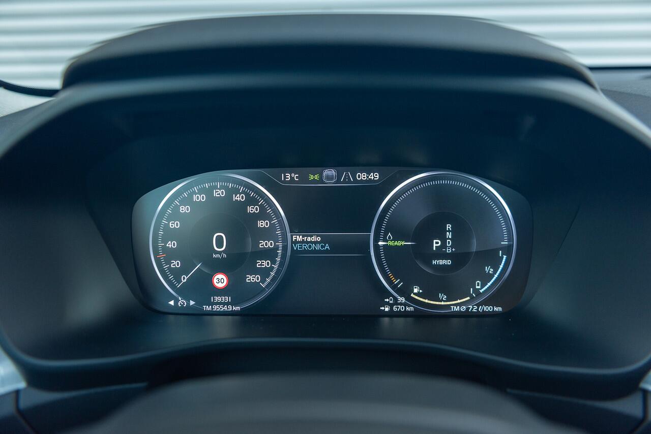 Volvo XC40 T4 Aut. Plug-In Hybrid Inscription Leder Panoramadak 211pk