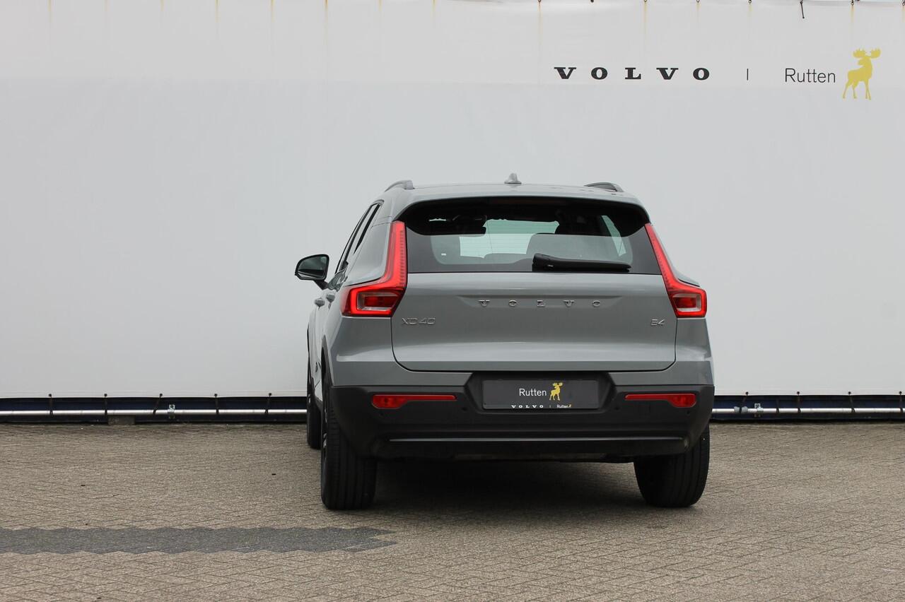 Volvo XC40 B4 211PK Automaat Plus Dark Google Infotainment / Verwarmbare voorruit / Semi elektrisch wegklapbare trekhaak / Elektrisch verstelbare voorstoelen met geheugen op de bestuurdersstoel