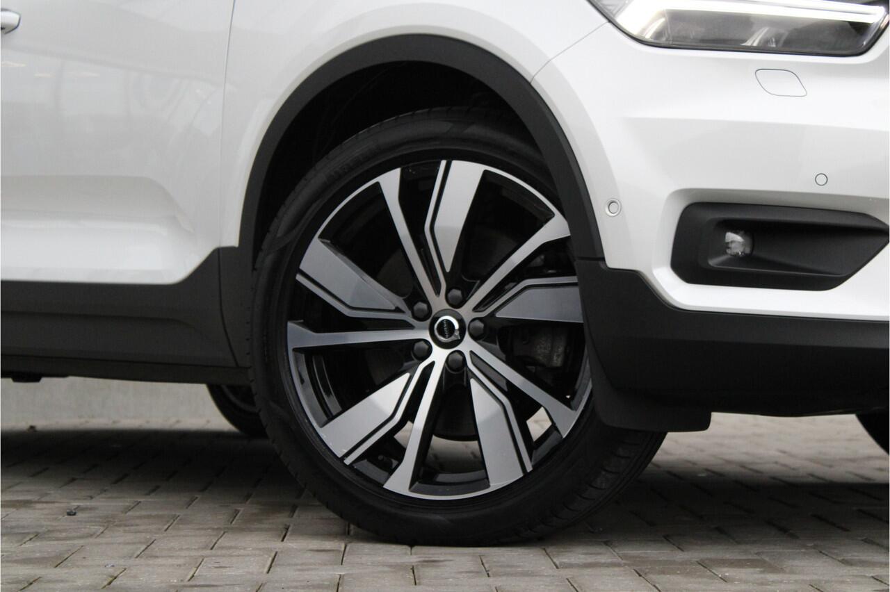 Volvo XC40 1.5 T5 Recharge R-Design - Trekhaak wegklapbaar - Pano - Stoel/Stuurverwarming - H&K - Pilot Assist - 360 Camera - Rijklaar