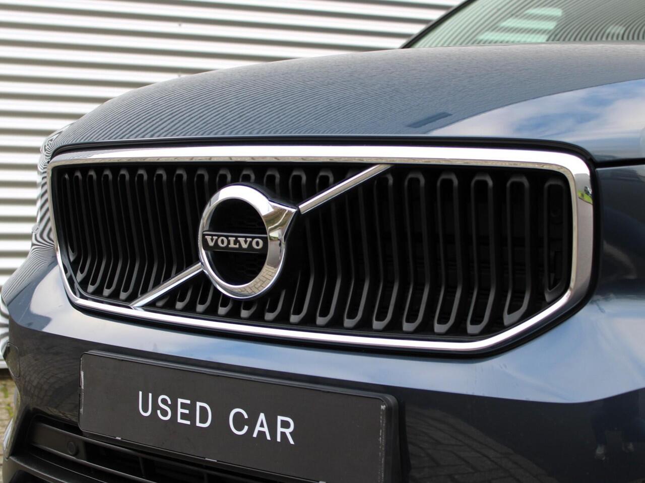 Volvo XC40 1.5 T3 Business Pro Automaat / 19" velgen / Trekhaak / DAB / BLISS