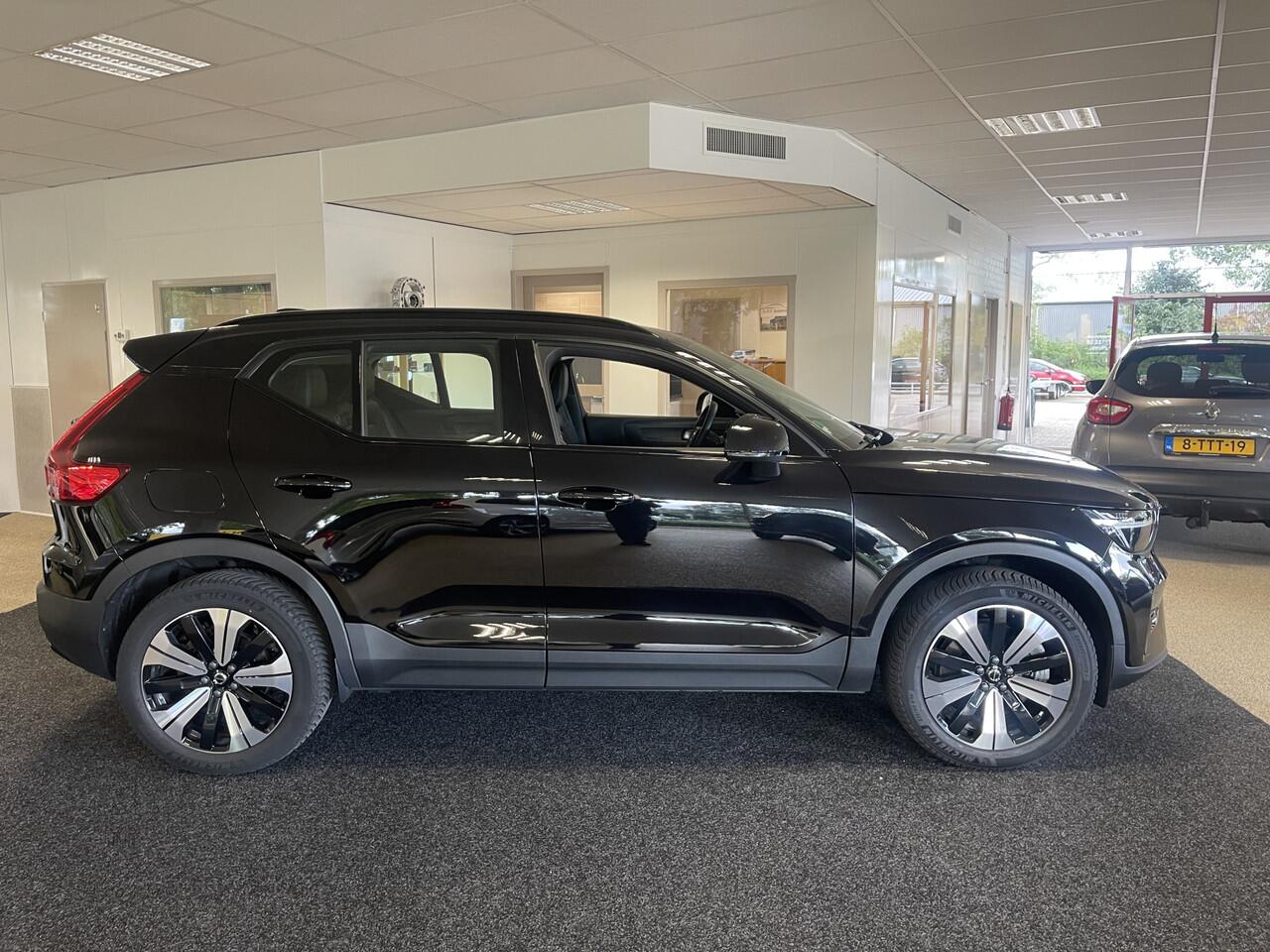 Volvo XC40 T5 Recharge plus Dark 261pk apple/android van eerste eigenaar