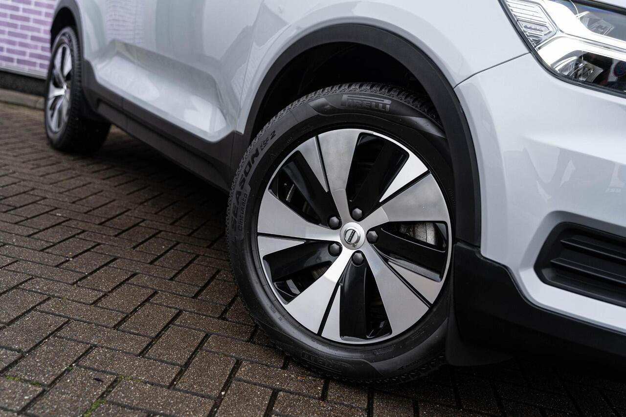 Volvo XC40 1.5 T5 Recharge Inscription Expression | Cruise Control | DAB | 2-zone Climate control | Carplay | Volvo On Call |
