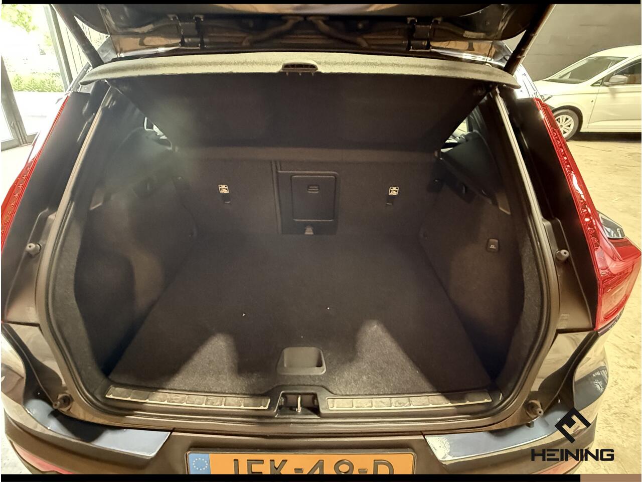 Volvo XC40 1.5 T5 Recharge Inscription Expression Navi. Panoramadak. Apple-carplay. Harman/kardon