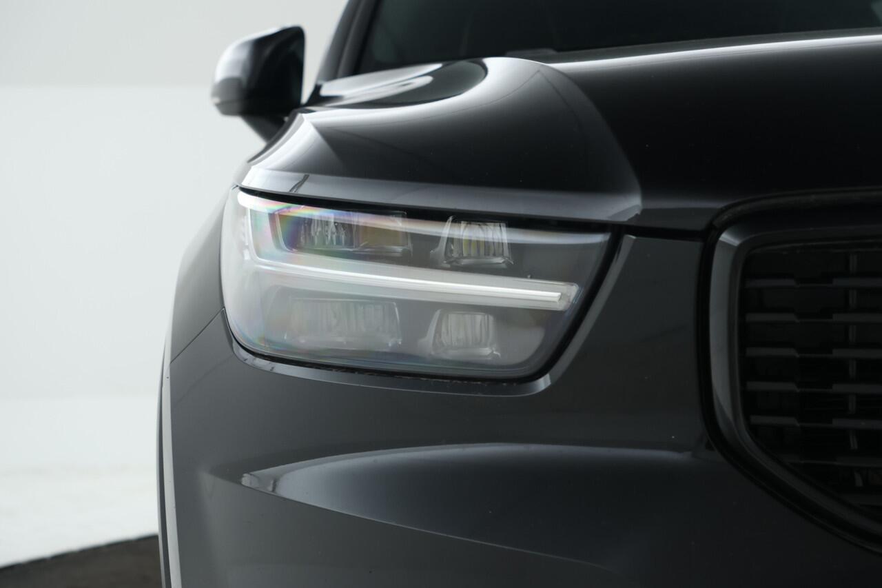 Volvo XC40 1.5 T5 Twin Engine R-Design Navigatie, Apple carplay, climate,
