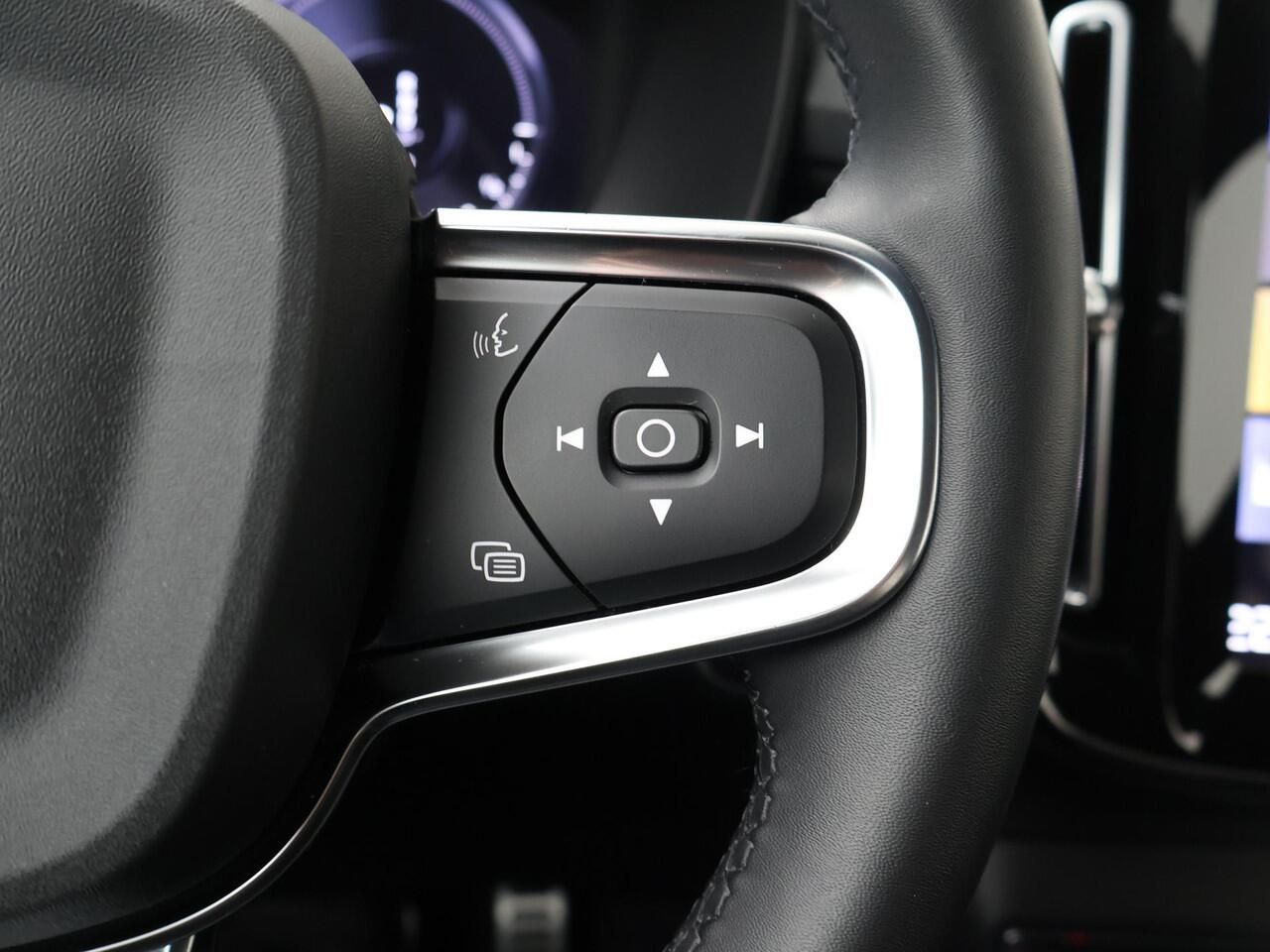 Volvo XC40 1.5 T5 Recharge R-Design | Automaat | Digitale cockpit | Apple Carplay - Androidauto | Automatische achterklep |
