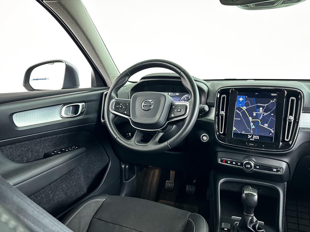 Volvo XC40 T3 Momentum | Parkeercamera