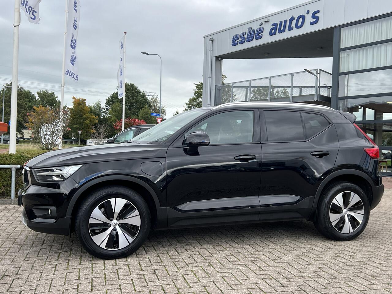 Volvo XC40 1.5 T5 Recharge 262 pk Momentum Pro Panoramadak Camera Parkeersensoren Navigatie Stoelverwarming Led Koplampen Plug In Hybride NL Auto 1e Eigenaar Lage Kilometerstand