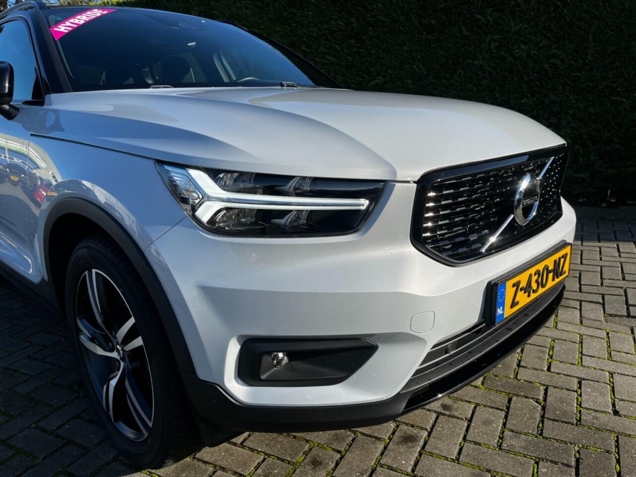 Volvo XC40 1.5 T5 R-design Expr. All-in prijs!