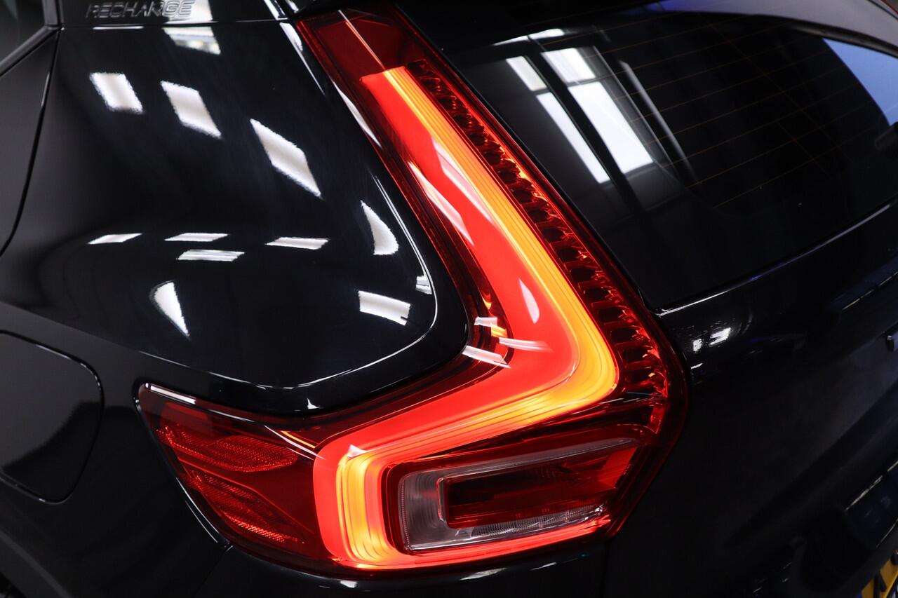 Volvo XC40 Single Motor Extended Range Plus 82 kWh ACC 20'' PDC Keyless Entry/Go 24 maanden garantie mogelijk (*vraag naar de voorwaarden)