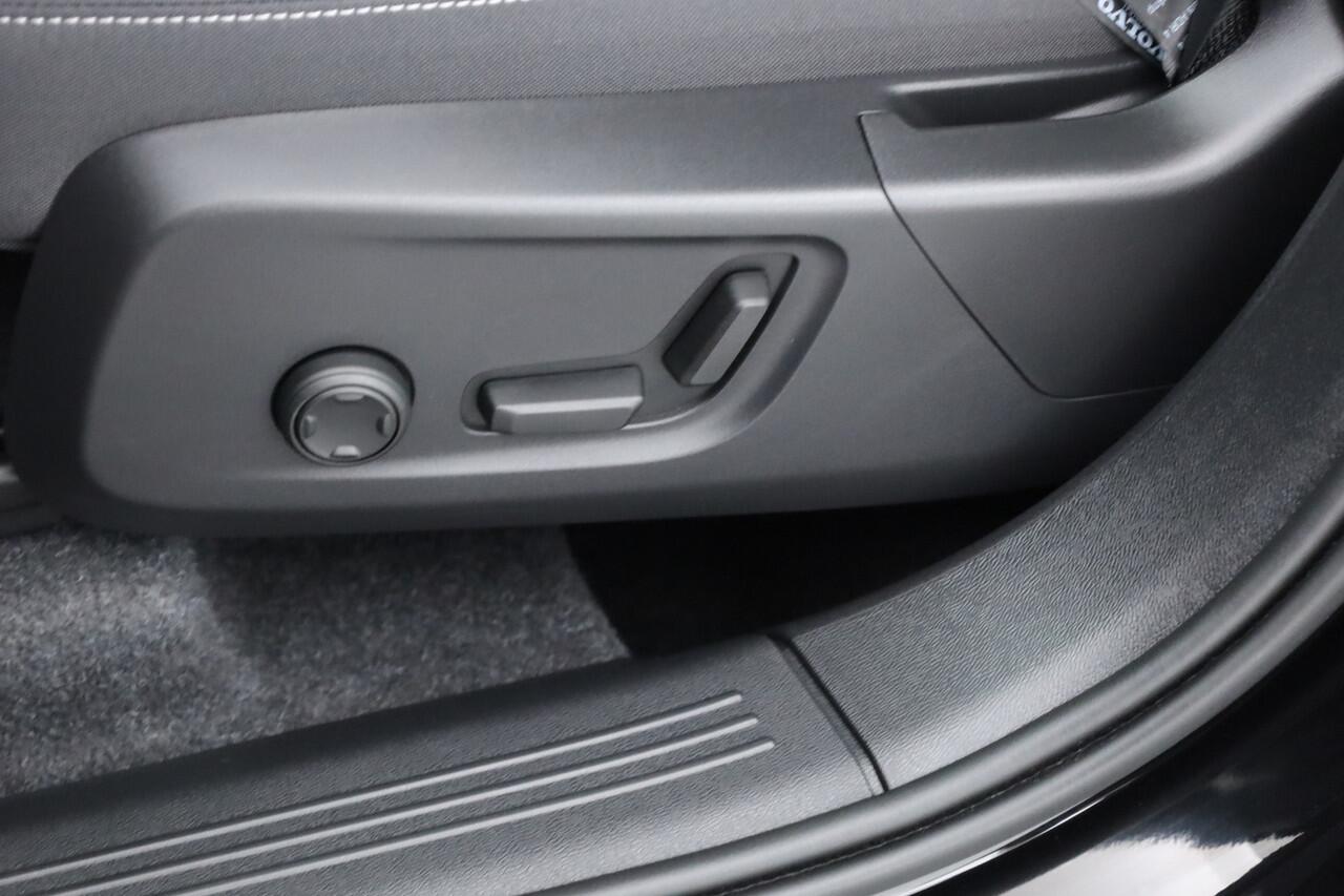 Volvo XC40 B3 Plus Black Edition | Adapt. Cruise | Harman Kardon | 360cam | Pixel LED | Stoel- Stuurverw. | 20''