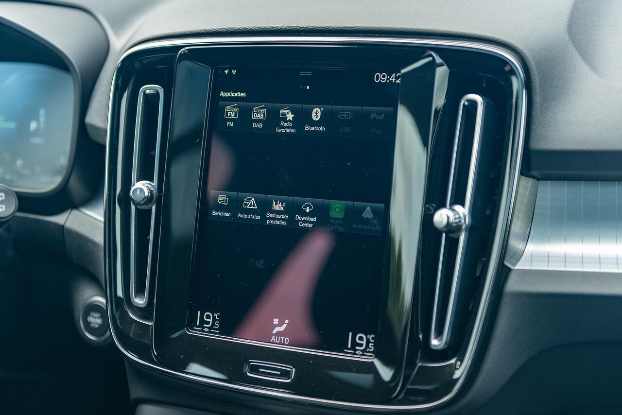 Volvo XC40 T5 Aut. Plug-in Hybrid Inscription Leder Parkeercamera Panoramadak 262pk