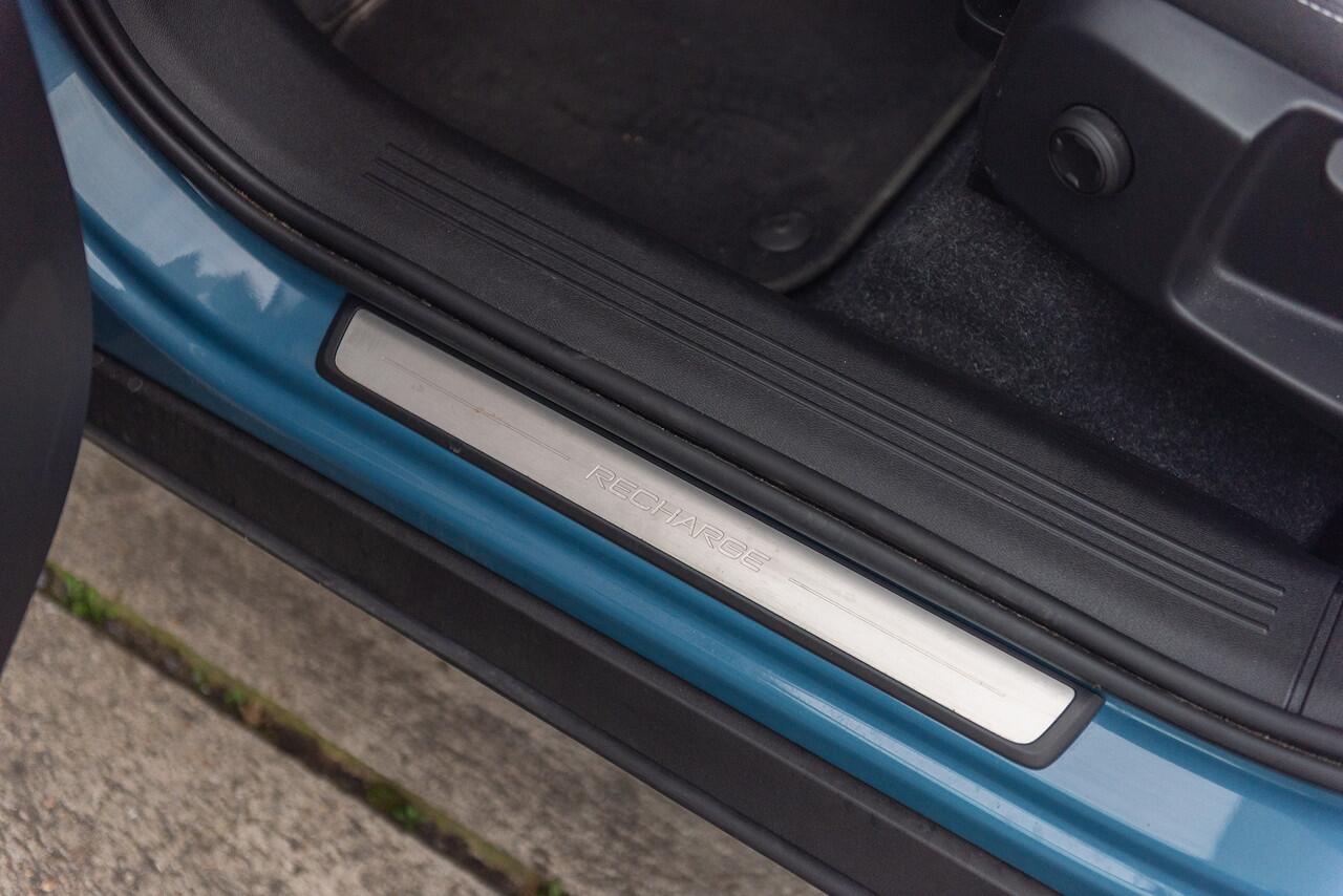 Volvo XC40 T4 Aut. Plug-In Hybrid Core Bright CruiseControl Parkeercamera 211pk