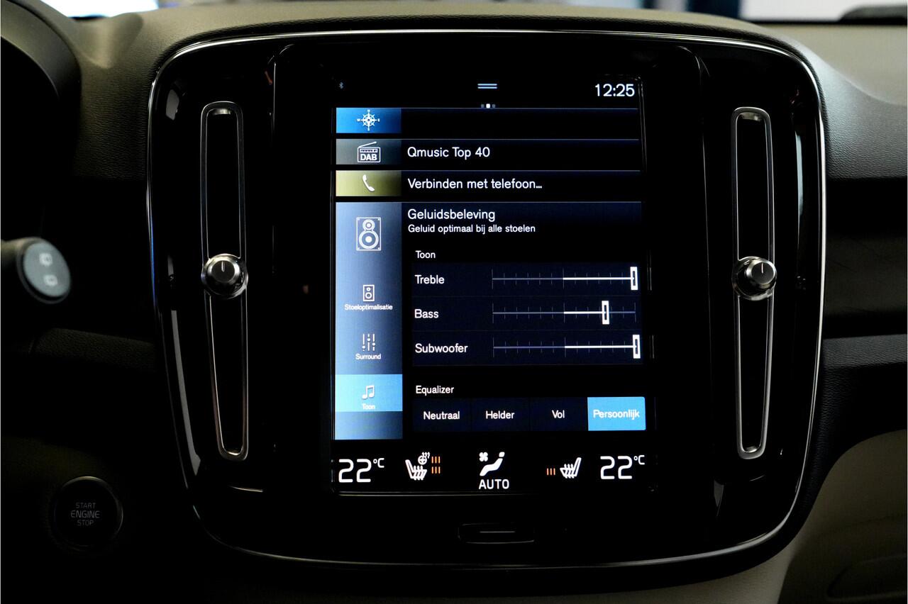 Volvo XC40 1.5 T5 Plug-in Hybrid 193kW/262pk DCT7 Ultimate Bright FACELIFT! PANORAMADAK + HARMAN/KARDON + ADAPT.CRUISE + PILOT ASSIST + NAVI SENSUS + BLIS + LANE ASSIST + EL.STOELEN + STOEL-&STUURVERWARMING + CAMERA + KEYLESS + PARKSENSOREN V&A + 20" LM-VELGEN!!