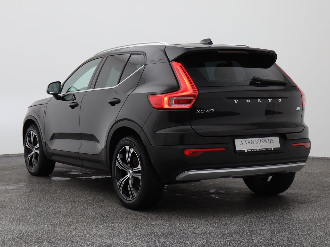 Volvo XC40 1.5 T5 Recharge Inscription | CAMERA | LEDER | KEYLESS