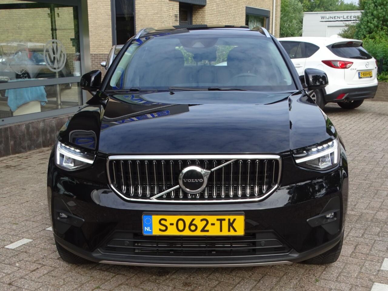 Volvo XC40 1.5 T5 Plug-in hybrid Ultimate Bright Panoramadak 1e Eig.