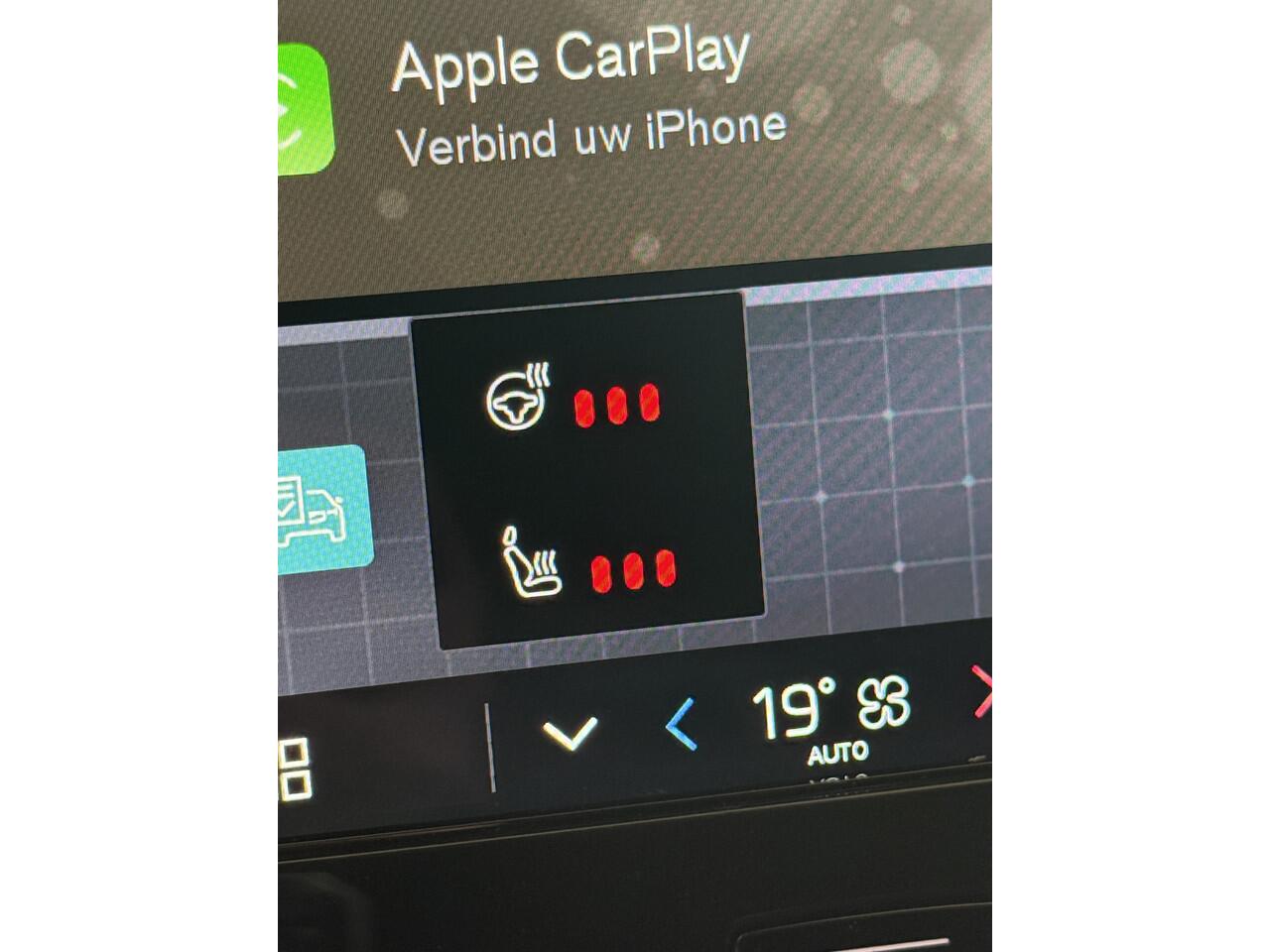 Volvo XC40 Recharge P8 AWD R-Design