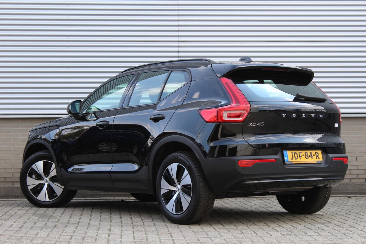 Volvo XC40 1.5 T4 Plug-in hybrid Plus Dark | Trekhaak | H/K | Pilot Assist | Memory | Navigatie | 360 Camera