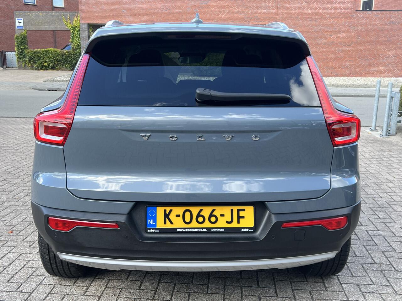 Volvo XC40 1.5 T5 Recharge 262 pk Business Pro Navigatie Camera Carplay ACC Bliss Pilot Assist 18 Inch Velgen DAB Sportstoel Keyless NL Auto 1e Eigenaar Plug-in Hybride