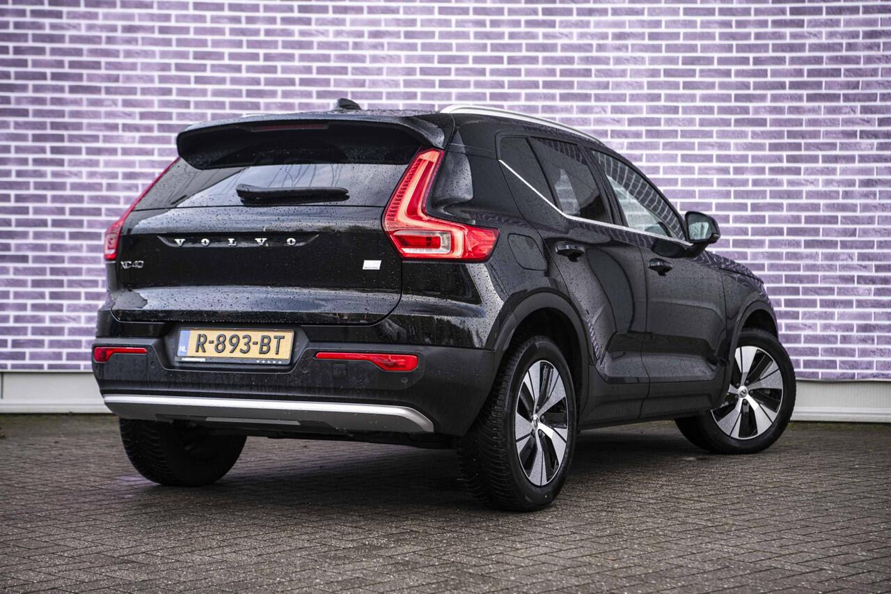 Volvo XC40 1.5 T4 Plug-in hybrid Core Bright | Lighting Pack | Park Assist Pack | Driver Assist | Getint Glas | Adaptive Cruise |