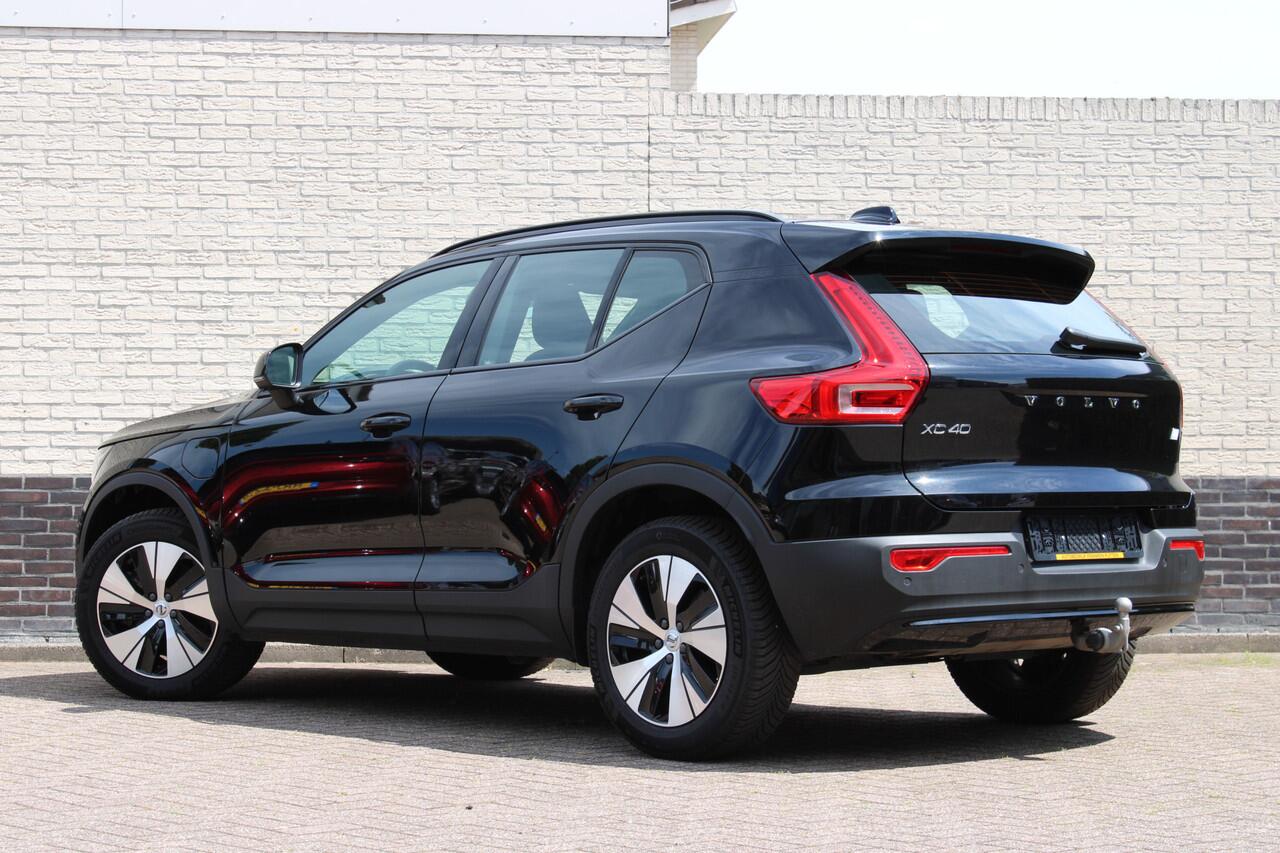 Volvo XC40 1.5 T4 Plug-in hybrid Plus Dark | Trekhaak | H/K | Pilot | Full