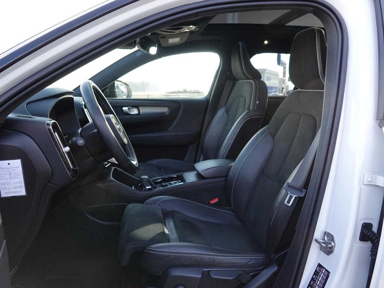 Volvo XC40 1.5 T2 R-Design PANO | TREKH. | H-LEER | PILOT + ACC | BLIS + CTA