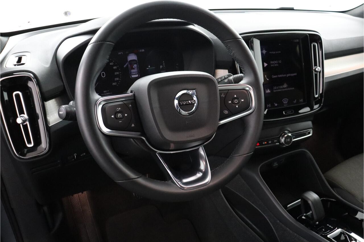Volvo XC40 1.5 T5 Recharge 262pk | Camera | Apple Car Play | Keyless | Elek.trekhaak | Elek.klep - RIJKLAAR