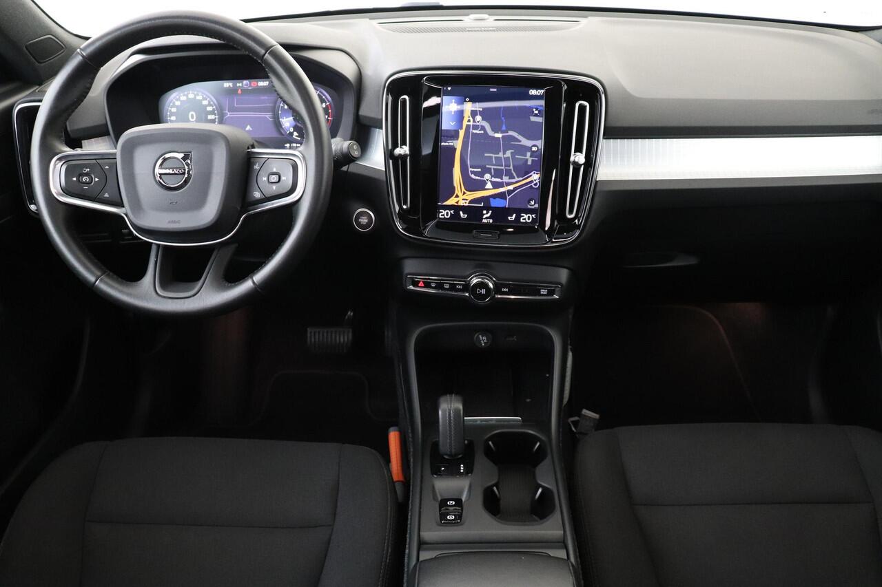 Volvo XC40 T3 AUT. MOMENTUM -PANO.DAK|HARMAN/KARDON|CAMERA|TREKHAAK|CRUISE|18"