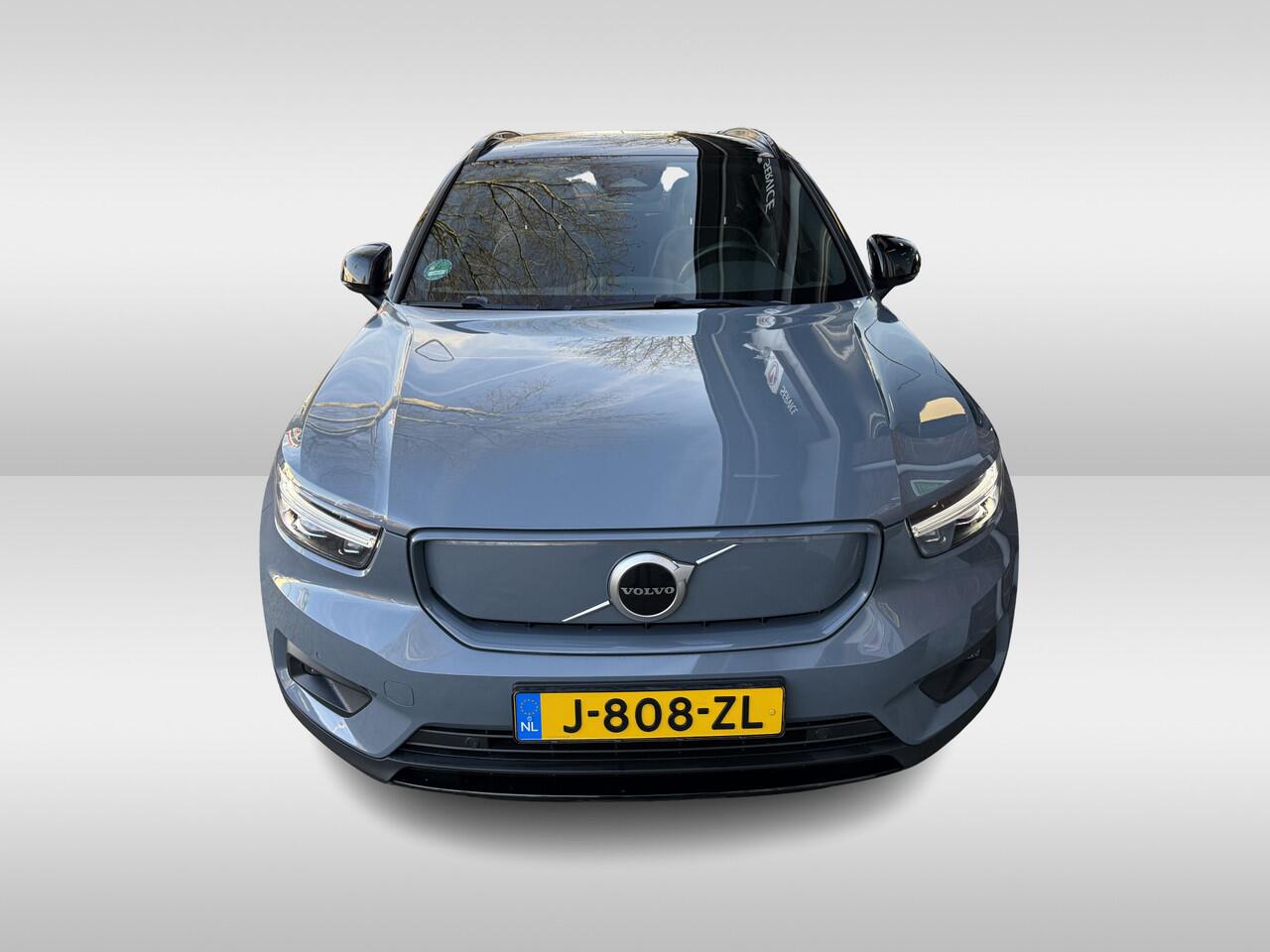 Volvo XC40 Recharge P8 AWD R-Design | Premium Audio by Harman Kardon | Apple Carplay/Android Auto |