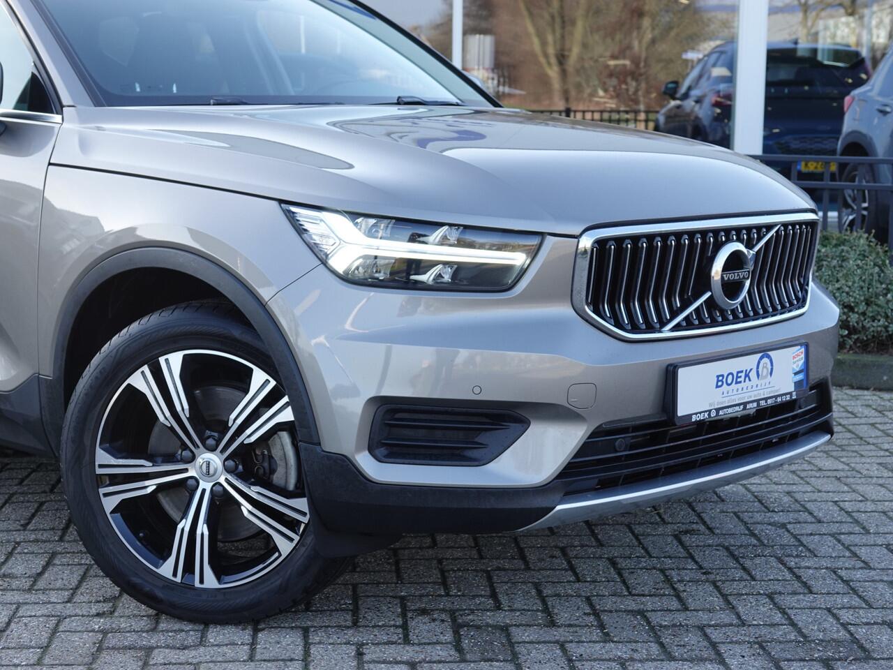 Volvo XC40 1.5 T4 Recharge Inscription Expr. NAVI | PDC V+A | ADAPT. CRUISE + PILOT ASSIST