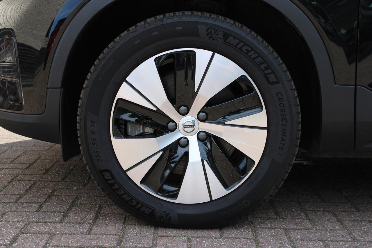 Volvo XC40 1.5 T4 Plug-in hybrid Plus Dark | Trekhaak | H/K | Pilot | Full