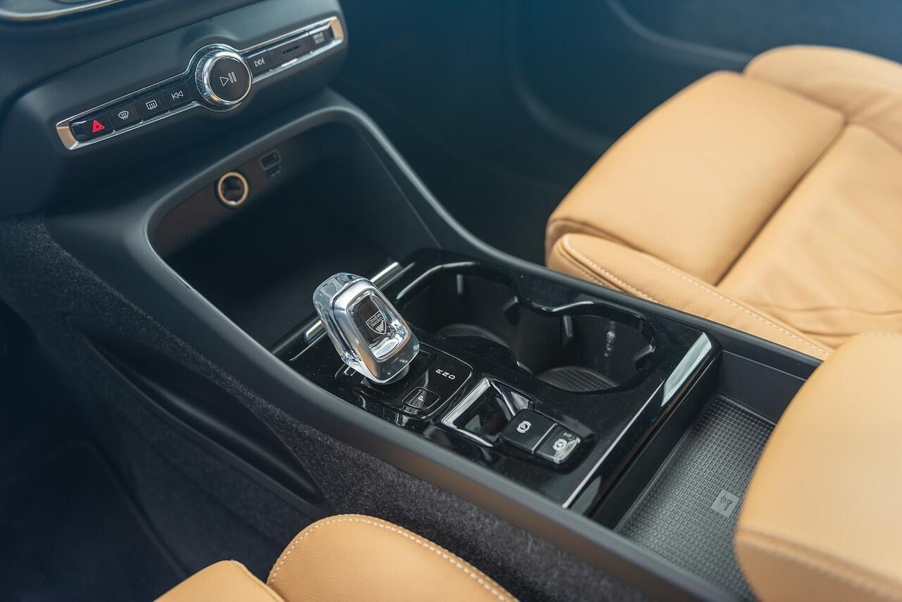 Volvo XC40 T4 Aut. Plug-In Hybrid Inscription Panoramadak Leder 211pk