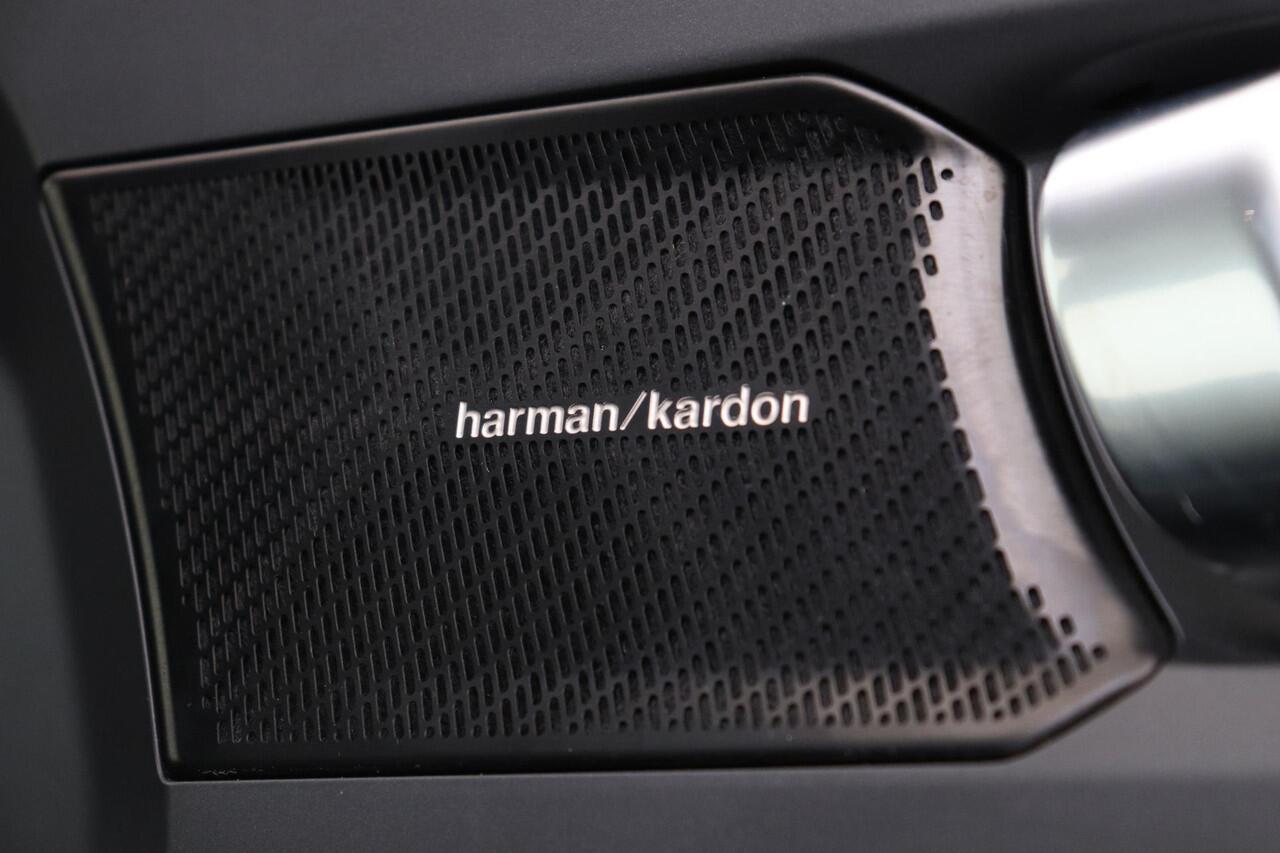 Volvo XC40 T3 AUT. MOMENTUM -PANO.DAK|HARMAN/KARDON|CAMERA|TREKHAAK|CRUISE|18"