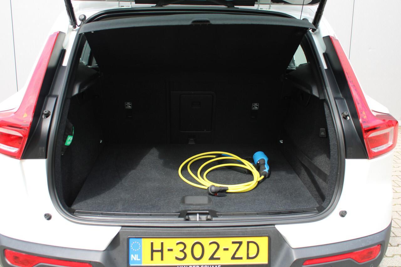 Volvo XC40 T5 Twin Engine Momentum Pro | Harman Kardon | BLIS | Trekhaak