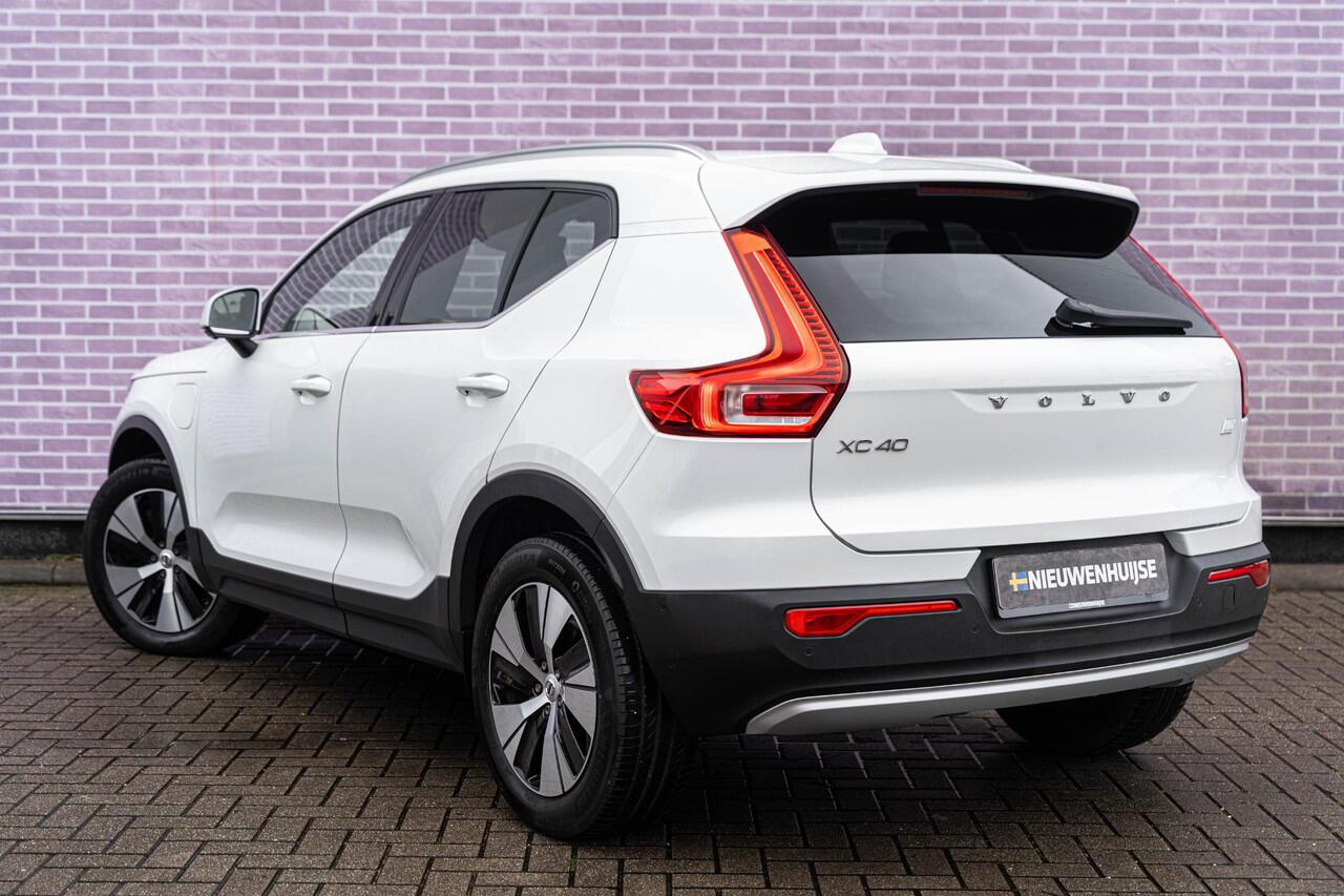 Volvo XC40 Recharge T5 Inscription Expression | Trekhaak | Adaptive cruise control | 360 camera | Harman Kardon audio | Stoel- en stuurwielverwarming | Elektrische stoelverstelling | Actieve LED koplampen |