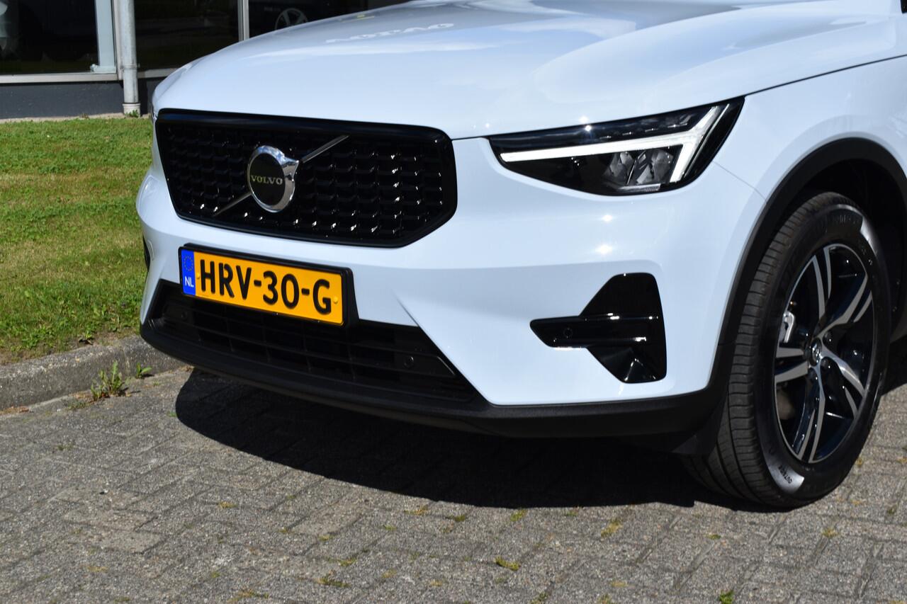 Volvo XC40 B4 211PK Automaat Plus Dark | Trekhaak | ACC | H&K | Blis | Stoel-Stuur Verwarming