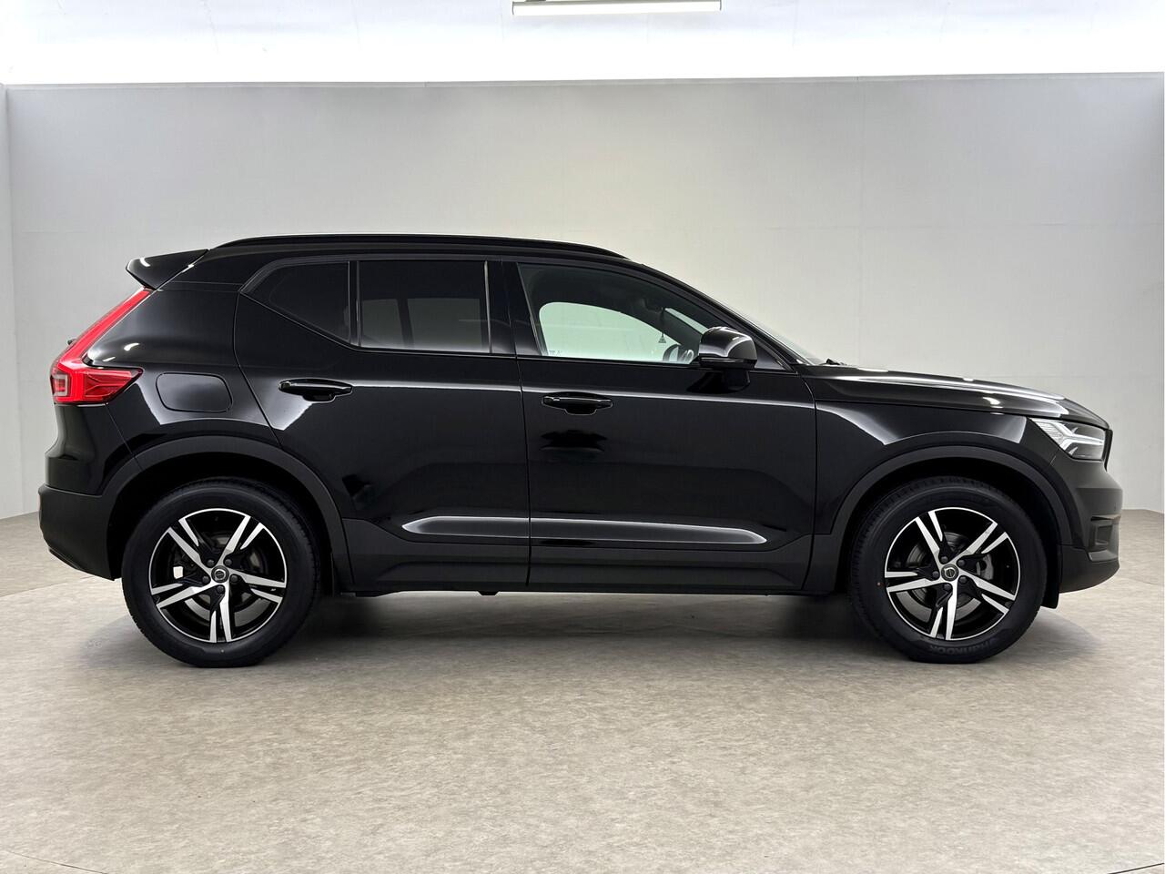 Volvo XC40 1.5 T2 R-Design | Virtual | Camera | Sfeer | Adap. Cruise | Carplay | Keyless | NAP