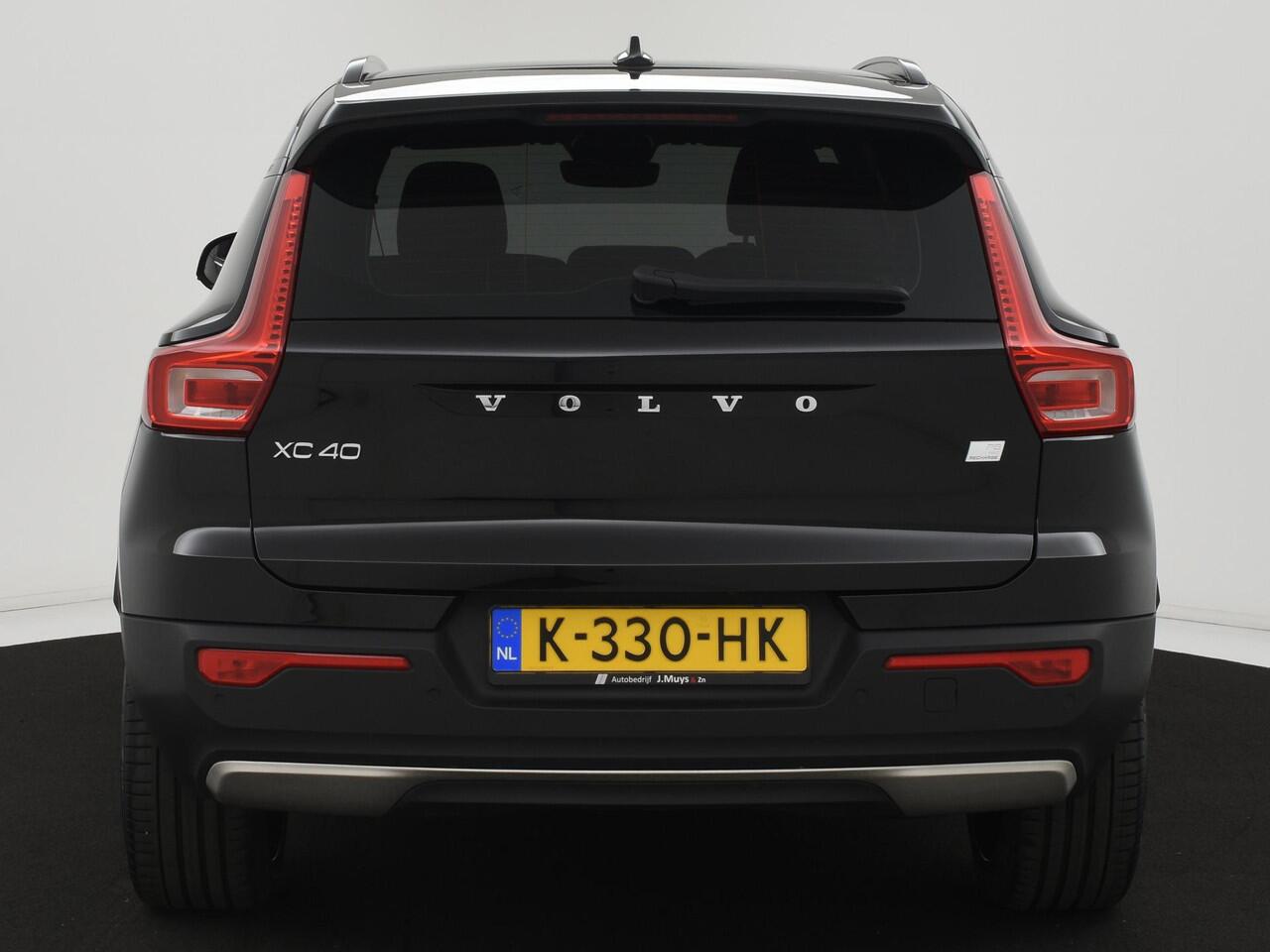 Volvo XC40 Recharge P8 AWD 408PK R-Design TREKH|MEMORYSTOEL|SOH91%|WARMTEPOMP|ACC|BLIS|LEER|WINTERPACK|ELEK.ACHTERKLEP