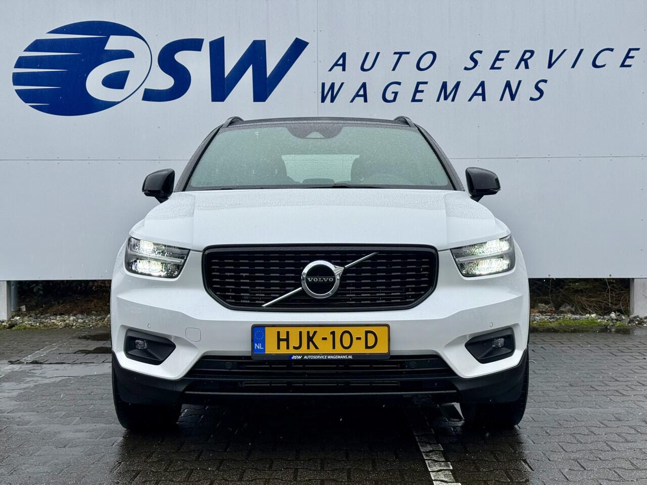 Volvo XC40 1.5 T4 Recharge R-Design | Navi | Trekhaak | CarPlay | Camera | LED | DAB | 19 inch