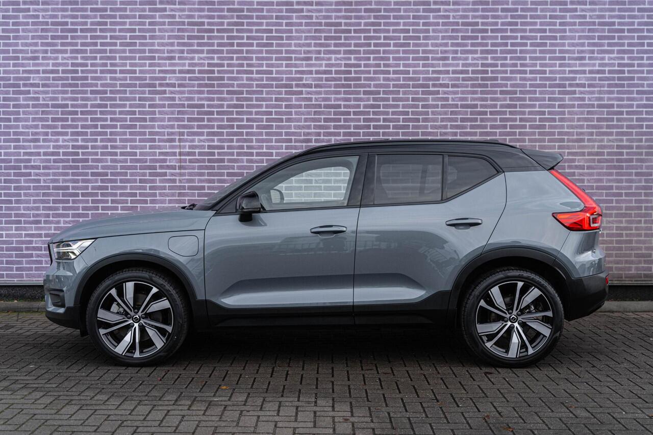 Volvo XC40 1.5 T5 Recharge R-Design | Schuif-/ Kanteldak | Stoel- / Stuurverwarming | Harman Kardon Audio | Getint Glas | Cruise Control | 360 camera | Parkeerverwarming | Keyless | Carplay | Volvo on Call |