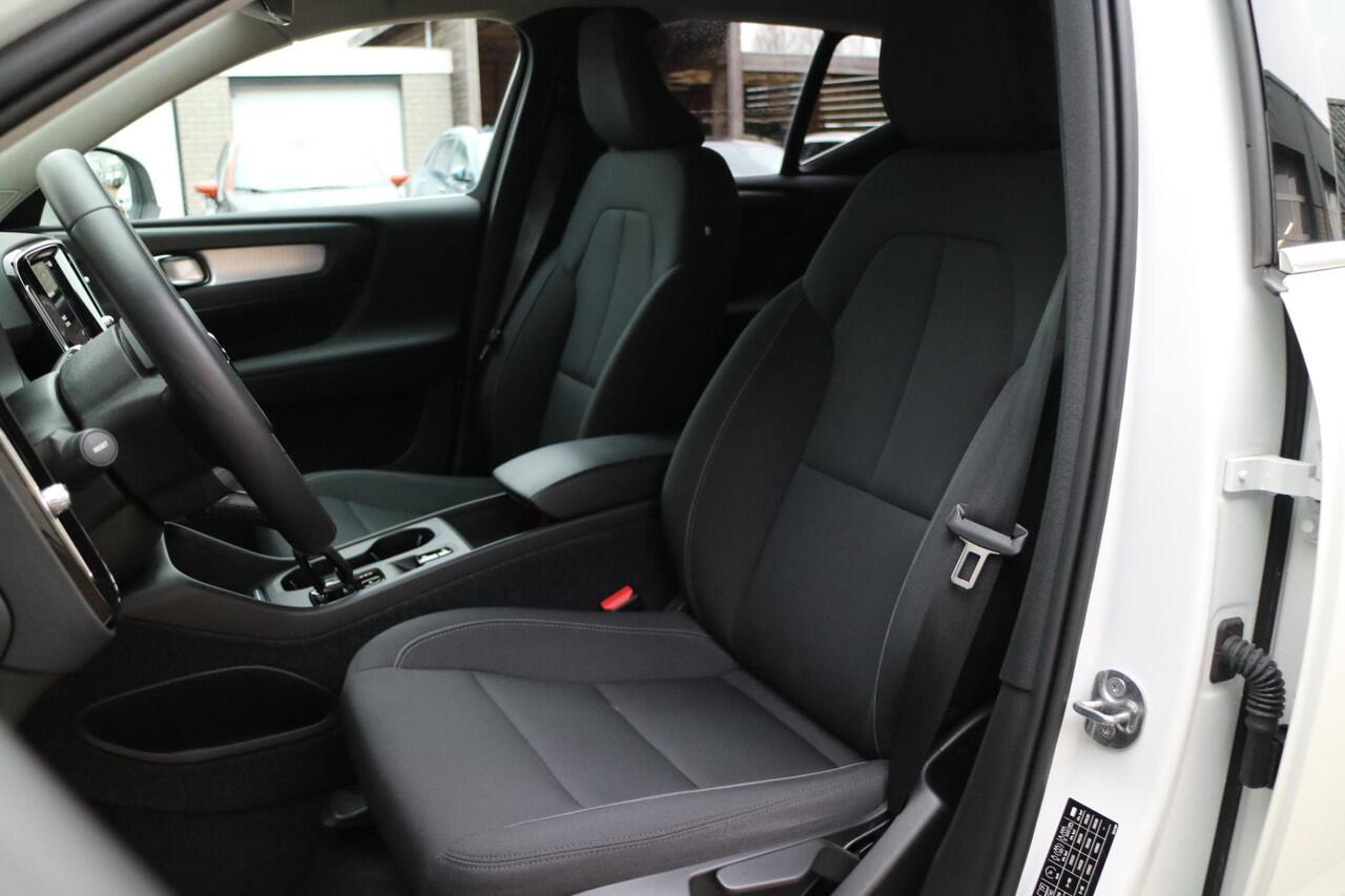 Volvo XC40 1.5 T4 Recharge Inscription | Camera | Adaptive Cruise | LED |