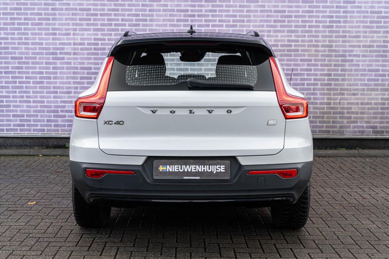 Volvo XC40 1.5 T4 Recharge R-Design Expression | Harman Kardon Audio | Stoel - / Stuurverwarming | Adaptive Cruise Control | Parkeerverwarming | Dodehoekdetectie | Parkeer Camera | Parkeer sensoren Voor + Achter | Volvo On Call |