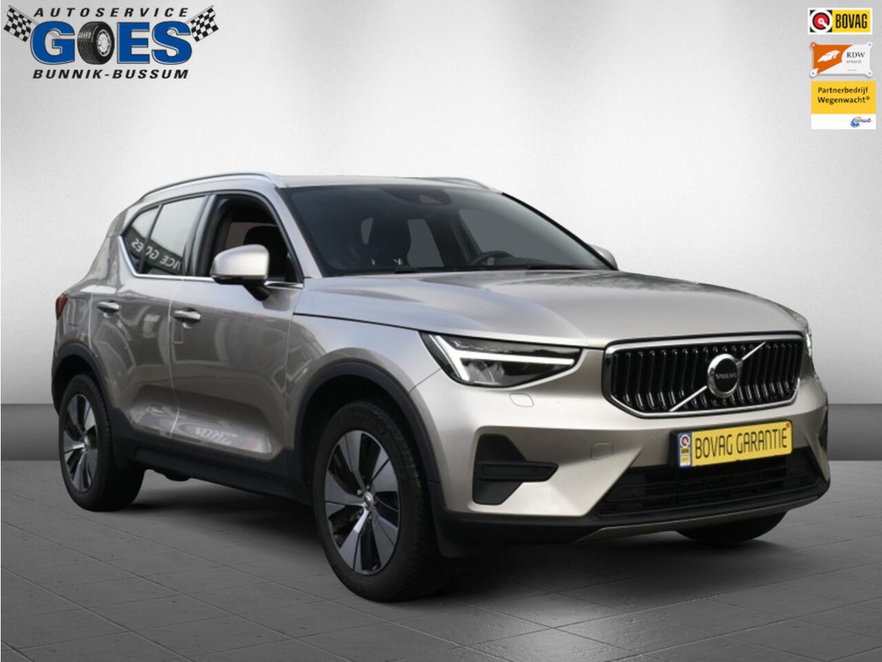 Volvo XC40 Core Recharge Plug-In Hybrid 2WD