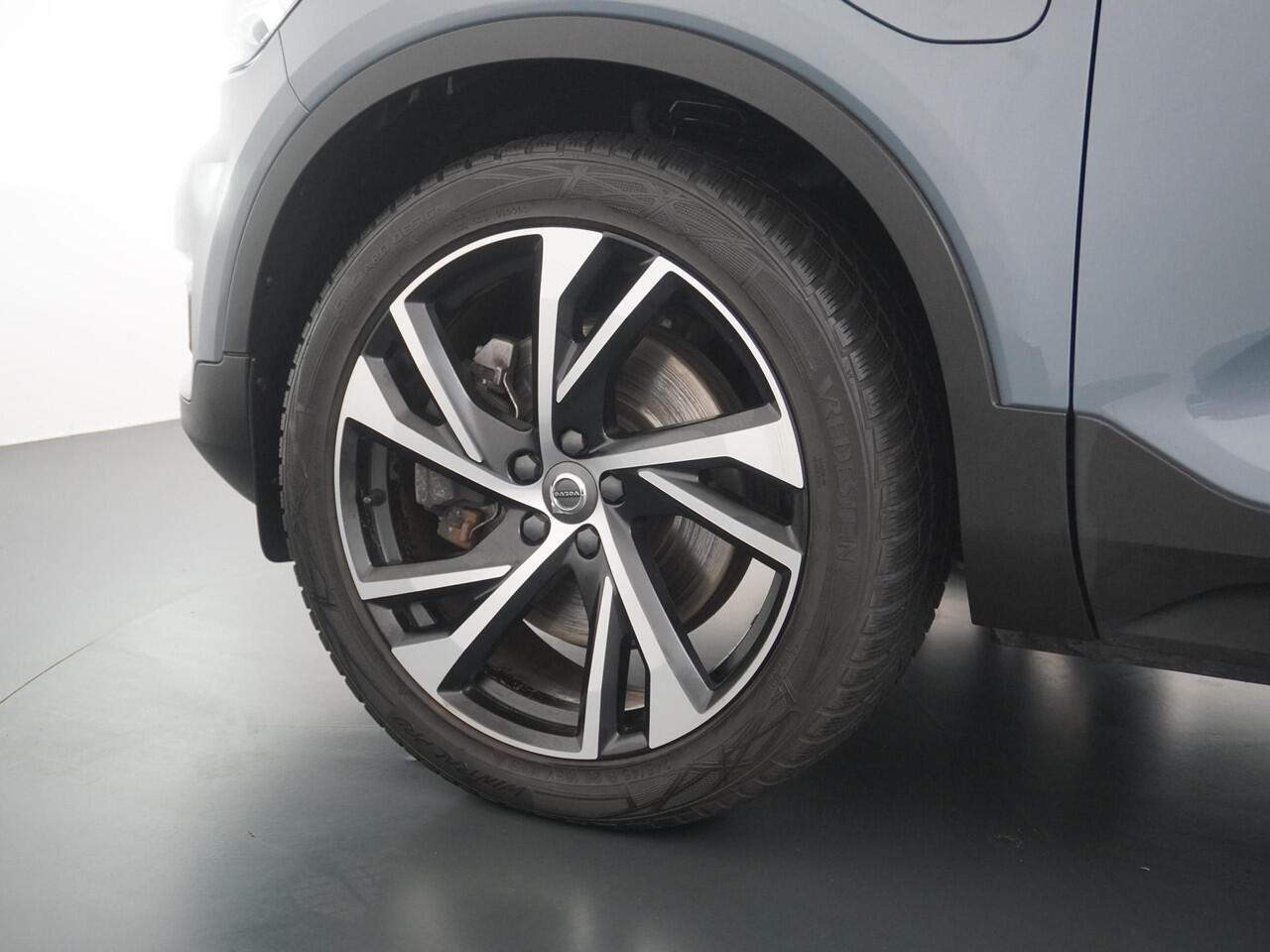 Volvo XC40 1.5 T4 Recharge R-Design 20inch/Sportstoelen-Leder/Harman Kardon etc.