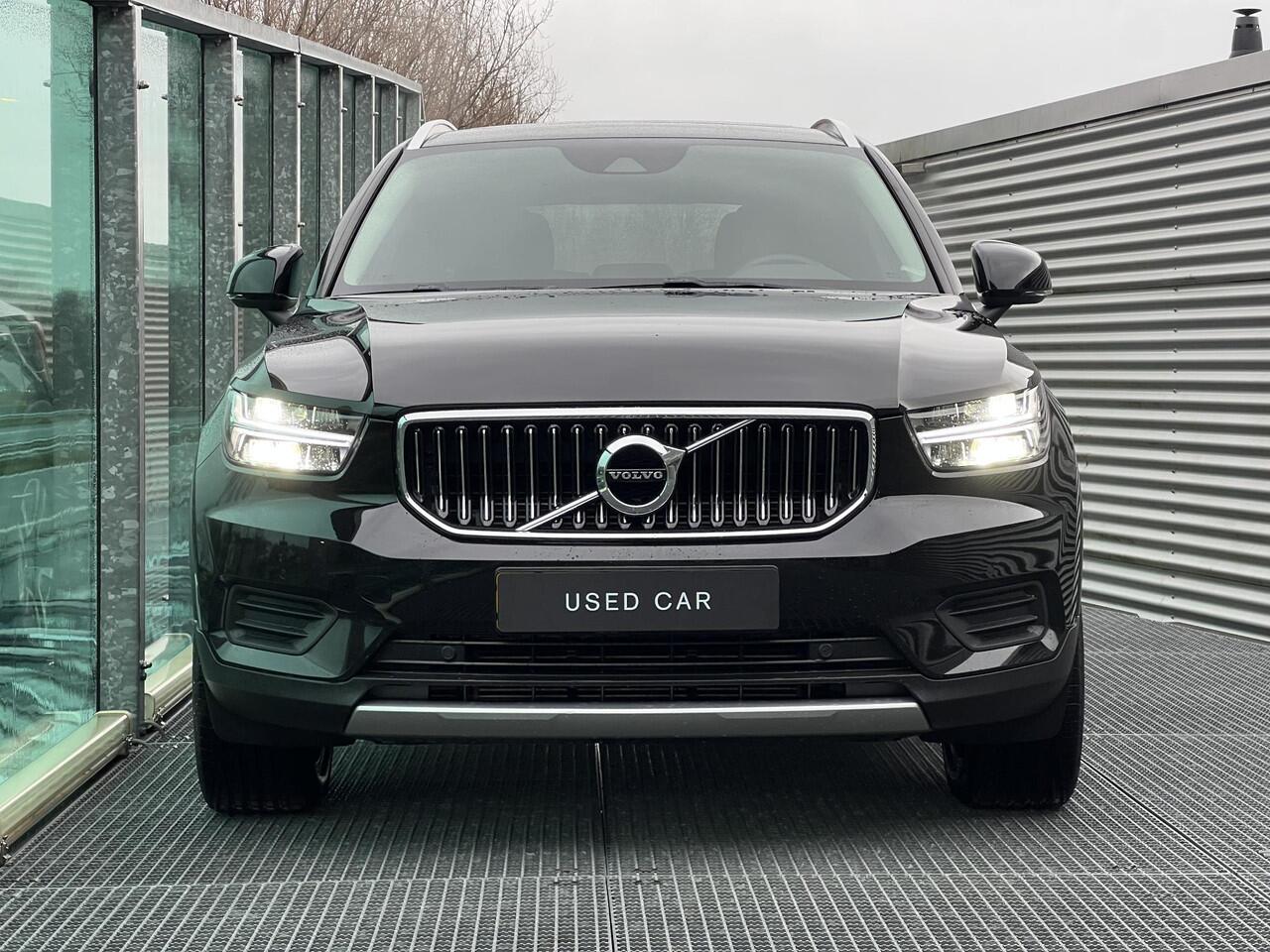 Volvo XC40 1.5 T5 Twin Engine Inscription lederen bekleding, Verwarmde stoelen, Panorama dak, Parkeer Camera, Apple Car Play-Android auto, Trekhaak semi elektrisch